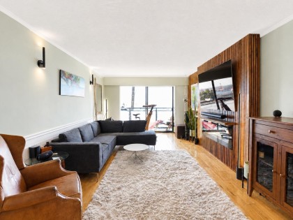 Photo 5 at 303 - 441 E 3rd Street, Lower Lonsdale, North Vancouver