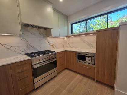 Photo 4 at 2570 W 2nd Avenue, Kitsilano, Vancouver West