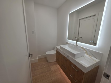 Photo 8 at 2570 W 2nd Avenue, Kitsilano, Vancouver West