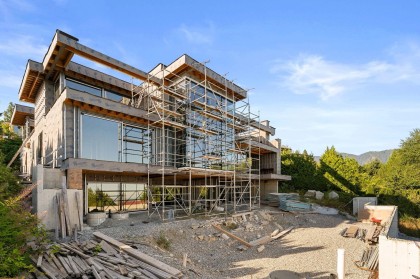 Photo 2 at 1424 Sandhurst Place, Chartwell, West Vancouver
