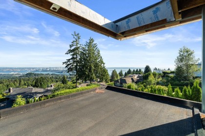 Photo 12 at 1424 Sandhurst Place, Chartwell, West Vancouver