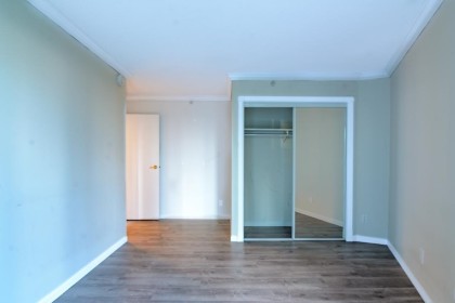 Photo 12 at 802 - 388 Drake Street, Yaletown, Vancouver West
