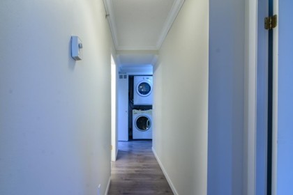 Photo 10 at 802 - 388 Drake Street, Yaletown, Vancouver West