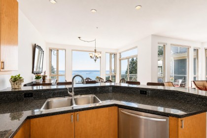 Photo 10 at 2462 Shadbolt Lane, Panorama Village, West Vancouver