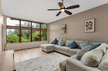 Photo 6 at 550 Ventura Crescent, Upper Delbrook, North Vancouver