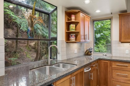 Photo 21 at 550 Ventura Crescent, Upper Delbrook, North Vancouver