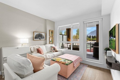 Photo 10 at 402 - 3220 Connaught Crescent, Edgemont, North Vancouver