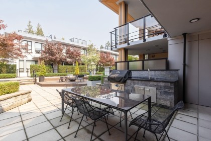 Photo 29 at 402 - 3220 Connaught Crescent, Edgemont, North Vancouver