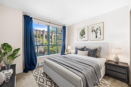 Photo 3 at 304 - 939 Homer Street, Yaletown, Vancouver West