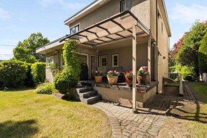 Photo 4 at 696 W 27th Avenue, Cambie, Vancouver West