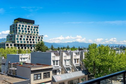 Photo 1 at 302 - 3788 W 10th Avenue, Point Grey, Vancouver West