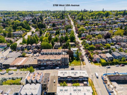 Photo 34 at 302 - 3788 W 10th Avenue, Point Grey, Vancouver West