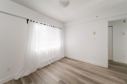 Photo 19 at 302 - 3788 W 10th Avenue, Point Grey, Vancouver West
