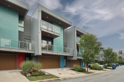 Photo 2 at 16 - 3596 Salal Drive, Roche Point, North Vancouver