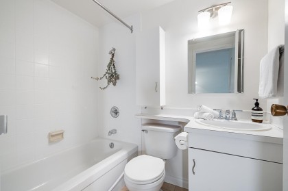 Photo 6 at 203 - 1169 Nelson Street, West End VW, Vancouver West