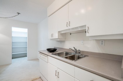 Photo 24 at 203 - 1169 Nelson Street, West End VW, Vancouver West