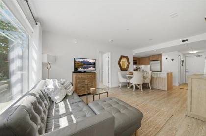 Photo 6 at 207 - 1061 Marine Drive, Norgate, North Vancouver
