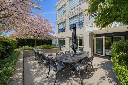 Photo 1 at 207 - 1061 Marine Drive, Norgate, North Vancouver