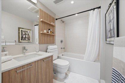 Photo 18 at 207 - 1061 Marine Drive, Norgate, North Vancouver