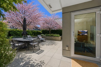 Photo 11 at 207 - 1061 Marine Drive, Norgate, North Vancouver
