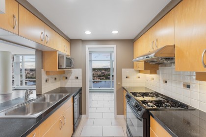 Photo 14 at 2906 - 198 Aquarius Mews, Yaletown, Vancouver West