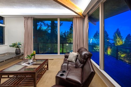 Photo 5 at 3980 Bayridge Avenue, Bayridge, West Vancouver