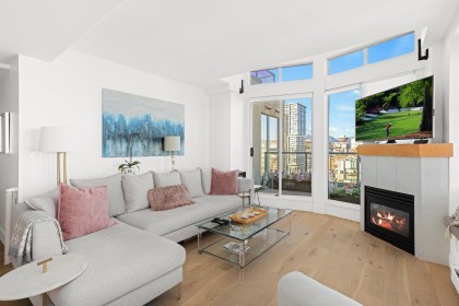 Photo 3 at 3602 - 939 Homer Street, Yaletown, Vancouver West