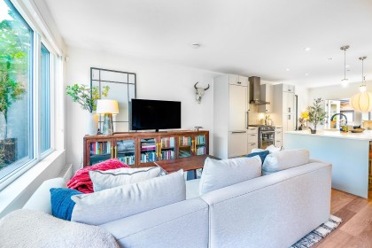Photo 1 at 127 - 525 E 2nd Street, Lower Lonsdale, North Vancouver