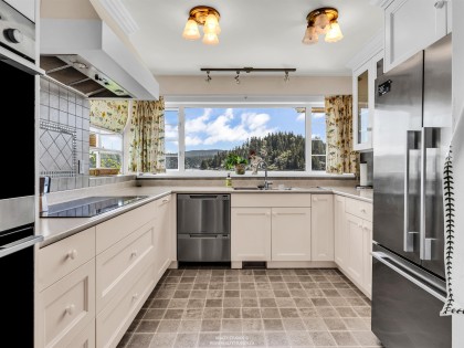 Photo 29 at 2558 Panorama Drive, Deep Cove, North Vancouver