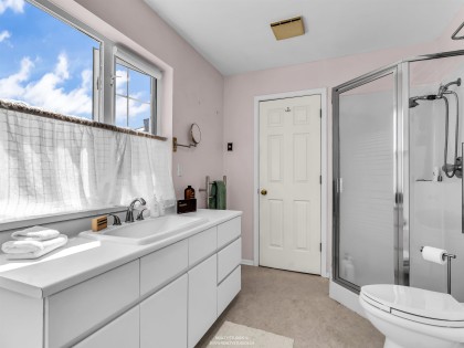 Photo 25 at 2558 Panorama Drive, Deep Cove, North Vancouver