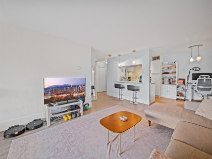 Photo 16 at 210 - 141 W 13th Street, Central Lonsdale, North Vancouver