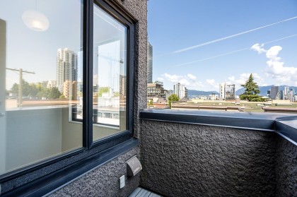 Photo 22 at 1 - 1425 W 11th Avenue, Fairview VW, Vancouver West