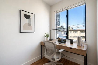 Photo 11 at 1 - 1425 W 11th Avenue, Fairview VW, Vancouver West
