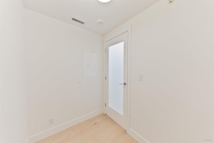 Photo 11 at 504 - 2780 Valley Centre Avenue, Lynn Valley, North Vancouver