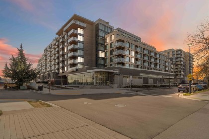 Photo 1 at TH 109 - 755 Harbourside Drive, Harbourside, North Vancouver