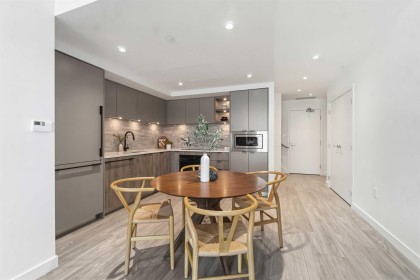 Photo 4 at TH 109 - 755 Harbourside Drive, Harbourside, North Vancouver