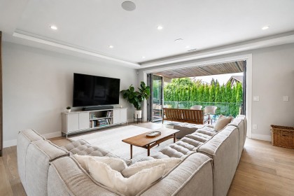 Photo 13 at 955 Forest Hills Drive, Edgemont, North Vancouver