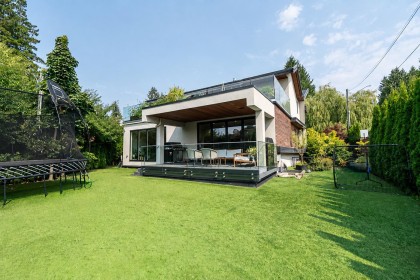 Photo 17 at 955 Forest Hills Drive, Edgemont, North Vancouver