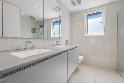 Photo 11 at 156 W Woodstock Avenue, Cambie, Vancouver West