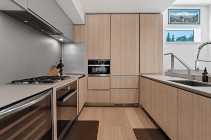 Photo 4 at 156 W Woodstock Avenue, Cambie, Vancouver West