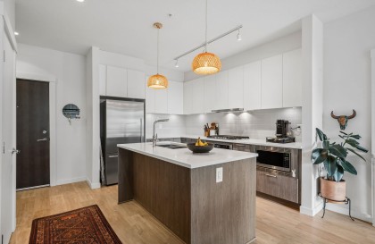 Photo 3 at 105 - 625 E 3rd Street, Lower Lonsdale, North Vancouver