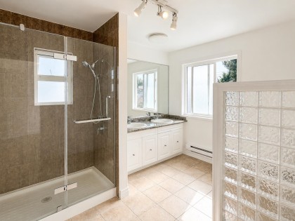 Photo 10 at 5809 Selkirk Street, South Granville, Vancouver West
