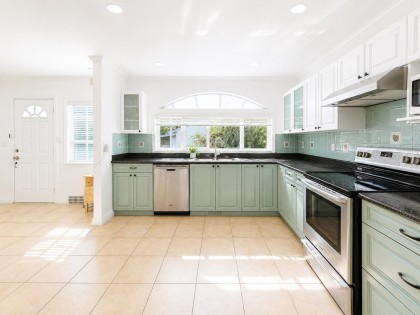 Photo 8 at 5809 Selkirk Street, South Granville, Vancouver West