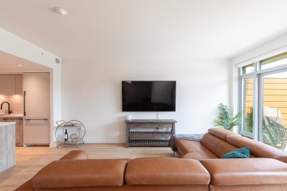Photo 6 at 107 - 755 Harbourside Drive, Harbourside, North Vancouver