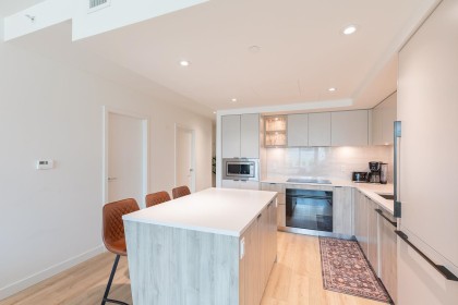 Photo 10 at 107 - 755 Harbourside Drive, Harbourside, North Vancouver