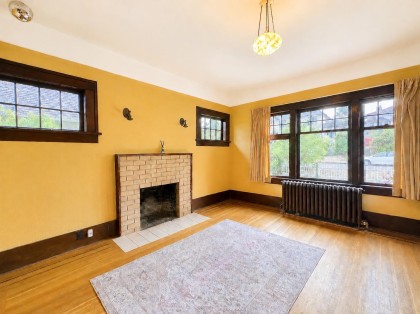 Photo 4 at 4117 W 11th Avenue, Point Grey, Vancouver West