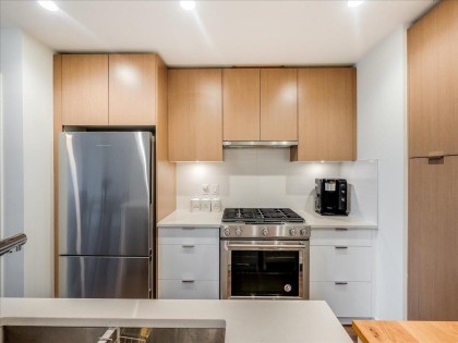 Photo 12 at 406 - 108 E 8th Street, Central Lonsdale, North Vancouver