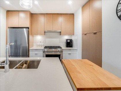 Photo 11 at 406 - 108 E 8th Street, Central Lonsdale, North Vancouver