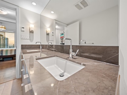 Photo 20 at 704 - 125 E 14th Street, Central Lonsdale, North Vancouver