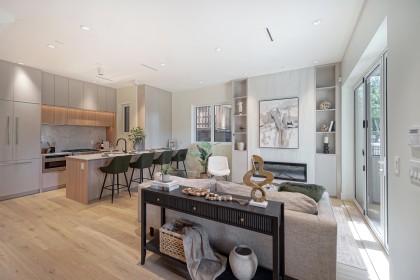 Photo 4 at 1 - 3315 W 10th Street, Kitsilano, Vancouver West